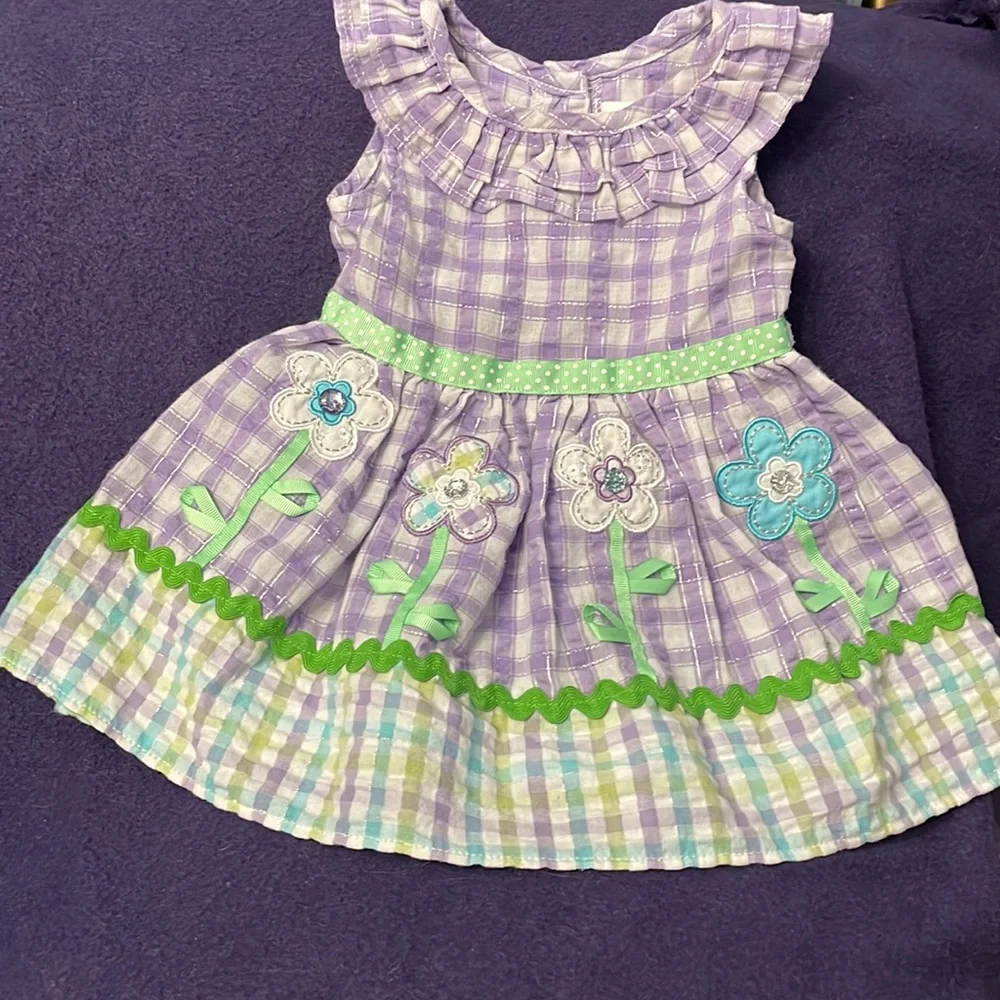 Dress - Picture 1 of 6